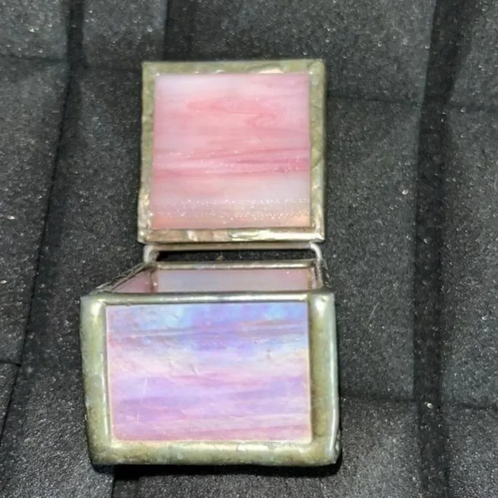 Stained pink glass press flowers 2”x2”x2” trinket box vintage